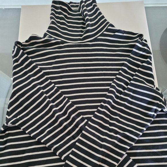 POLO by Ralph Lauren Striped Turtleneck - Picture 2 of 3